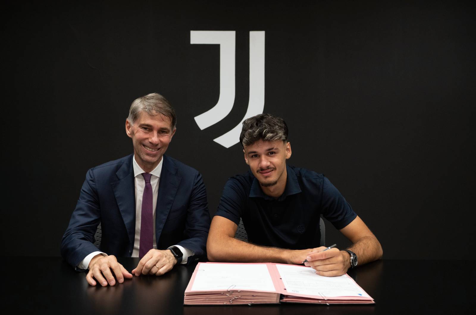 Juventus potwierdził transfer. Pięcioletnia umowa dla Bośniaka