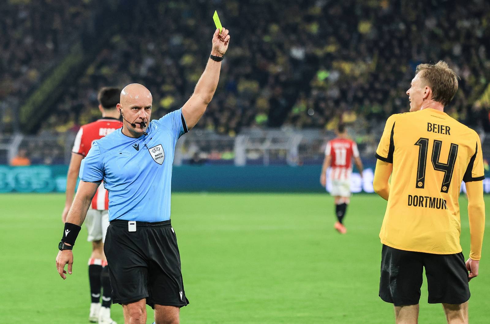 UEFA wprowadziła istotną zmianę. Dotyczy europejskich pucharów