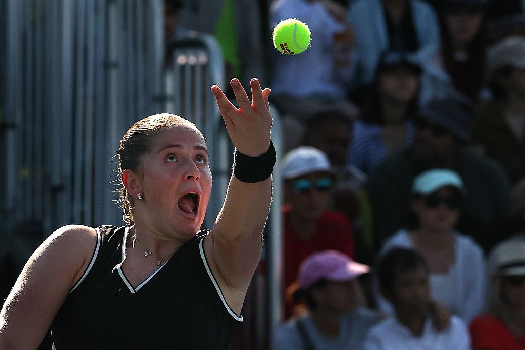 Dramat Jeleny Ostapenko. Nie wygrała gema, a do tego krecz