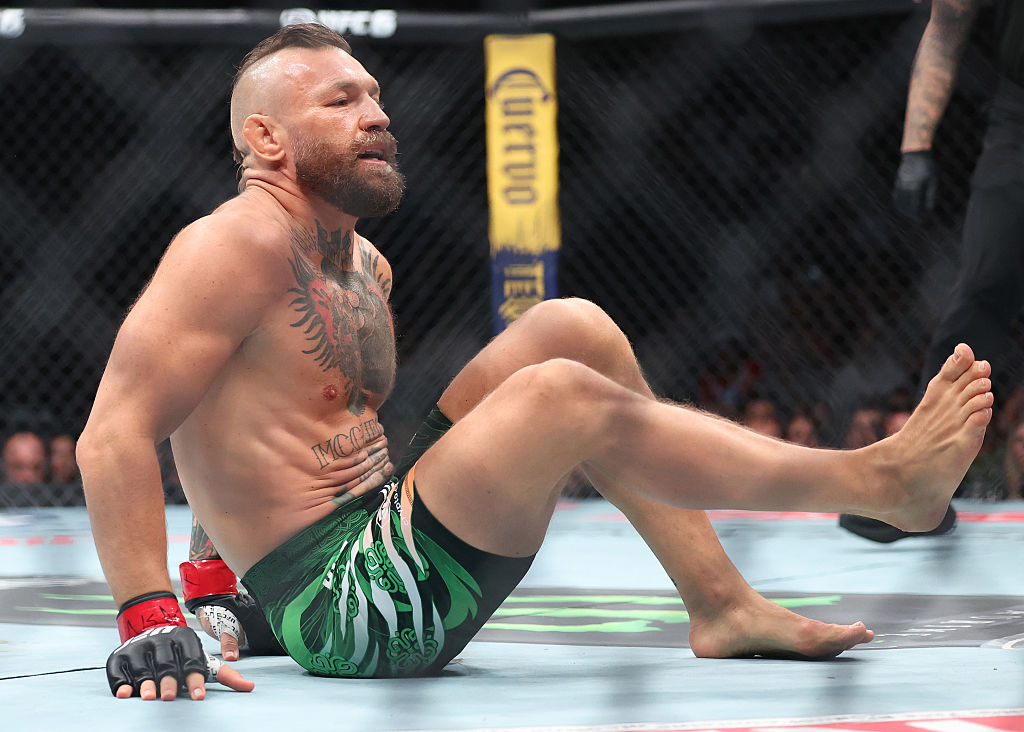 McGregor po operacji. Odpowiedział krytykom