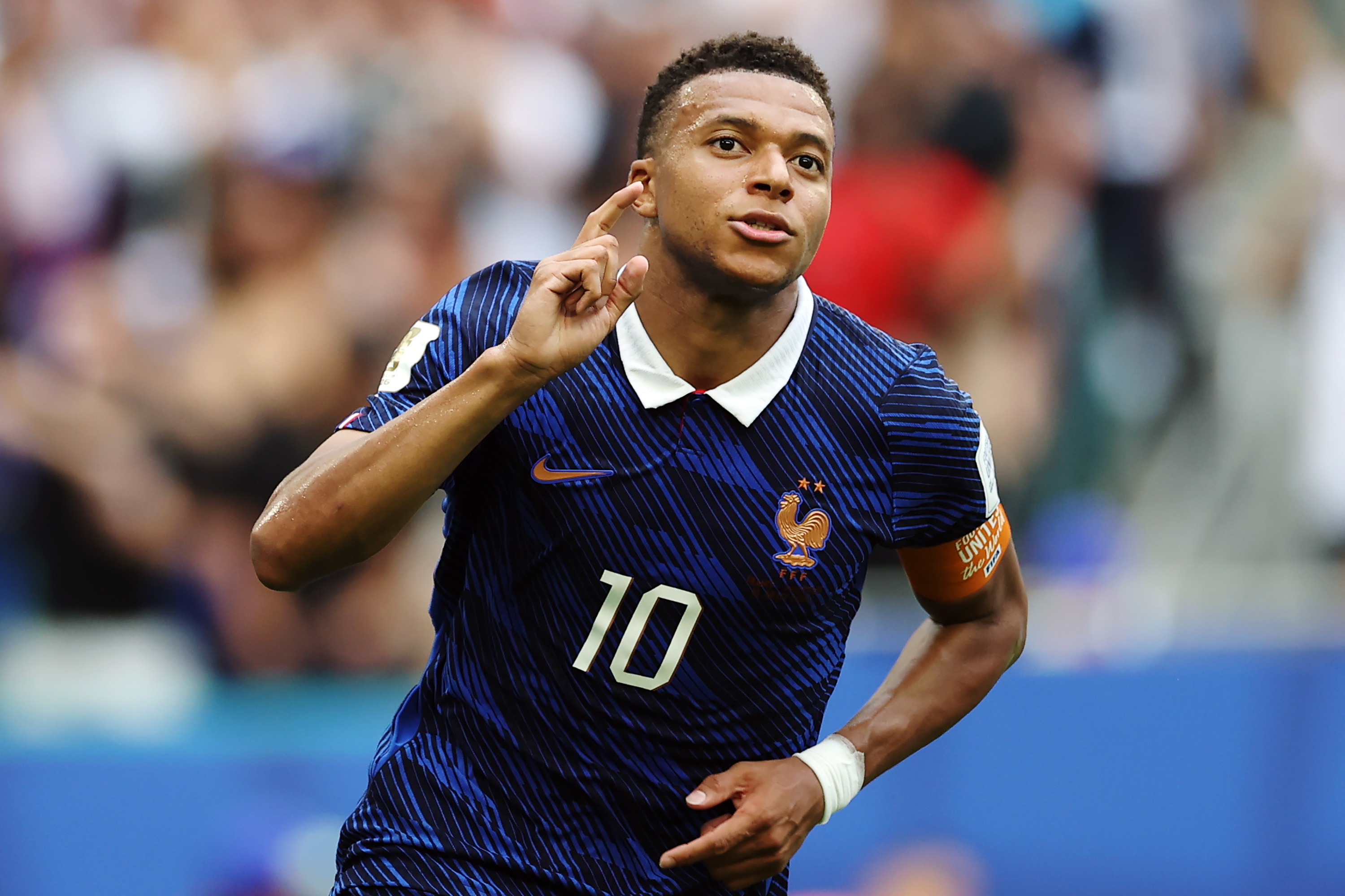 Kylian Mbappe kończy współpracę z gigantem. Na horyzoncie kosmiczny kontrakt