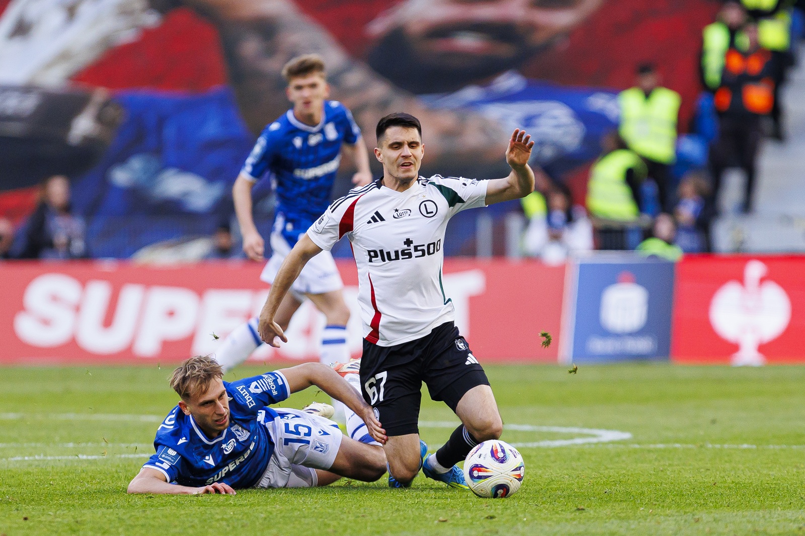 Legia zareagowała na problemy Lecha. "Kibice, pamiętajcie"