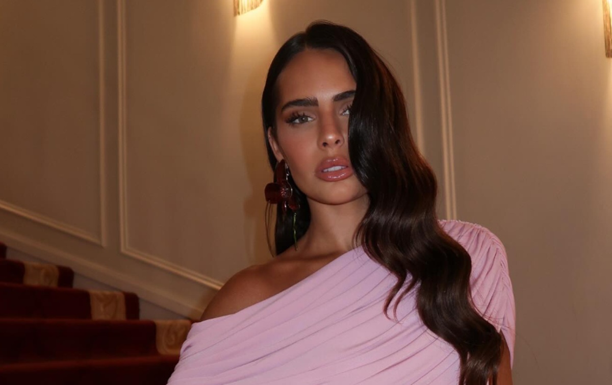 Jej nazwisko jest tajemnicą. Piękna modelka podbija Anglię