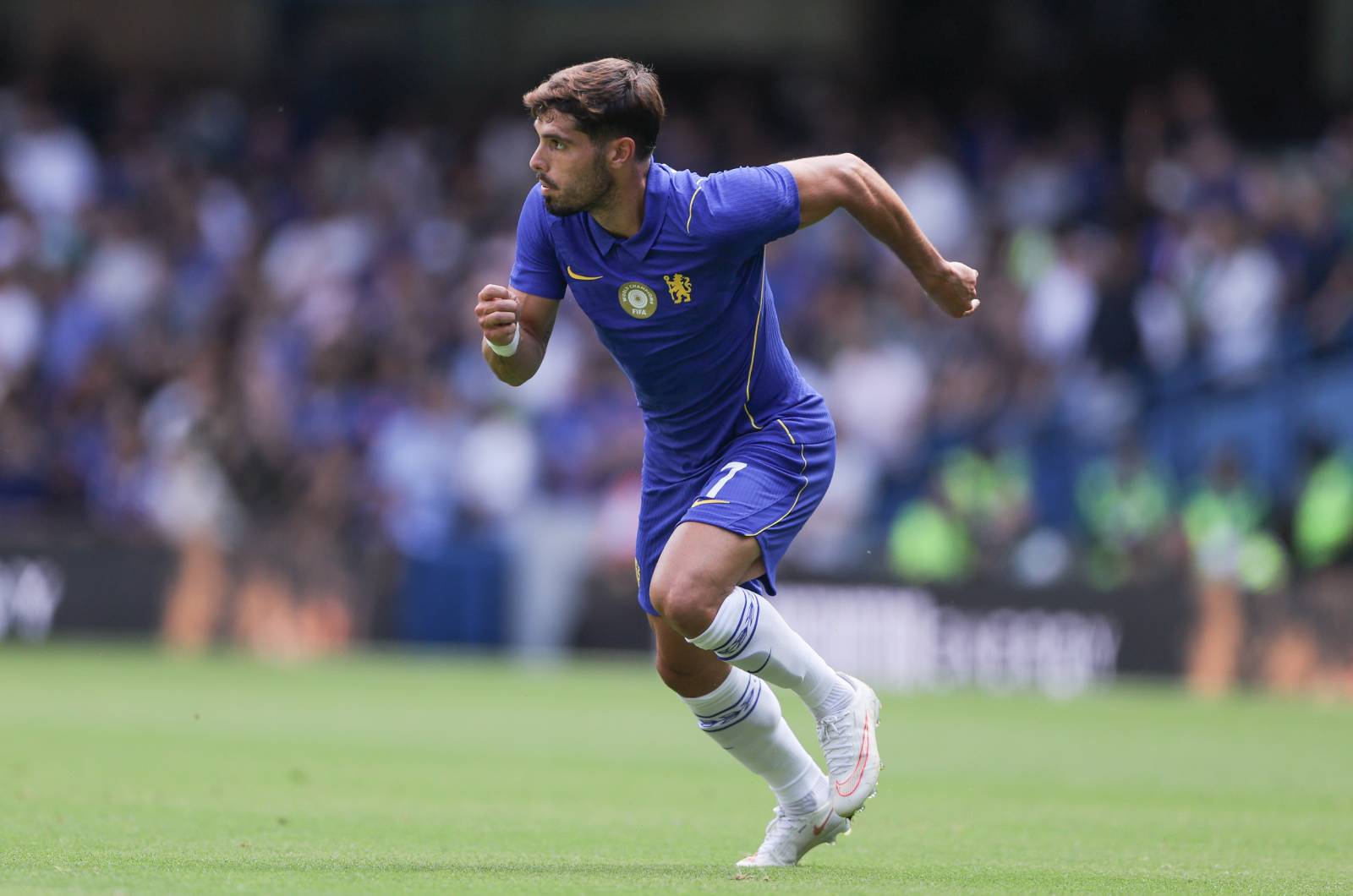 Chelsea chce fortuny za skrzydłowego. Co na to Saudyjczycy?
