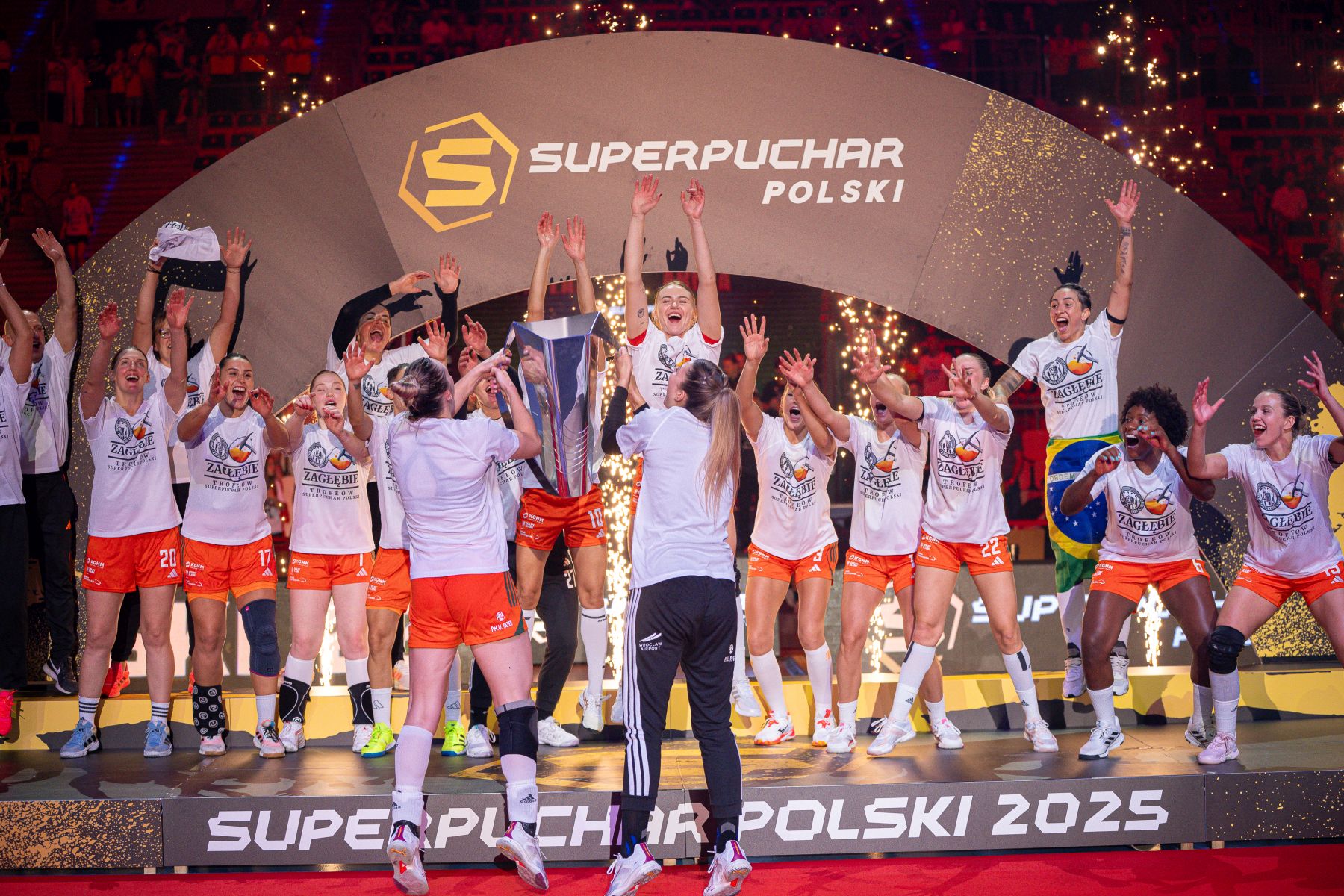 Ligowy klasyk o pierwsze trofeum sezonu. Dla kogo Superpuchar Polski?