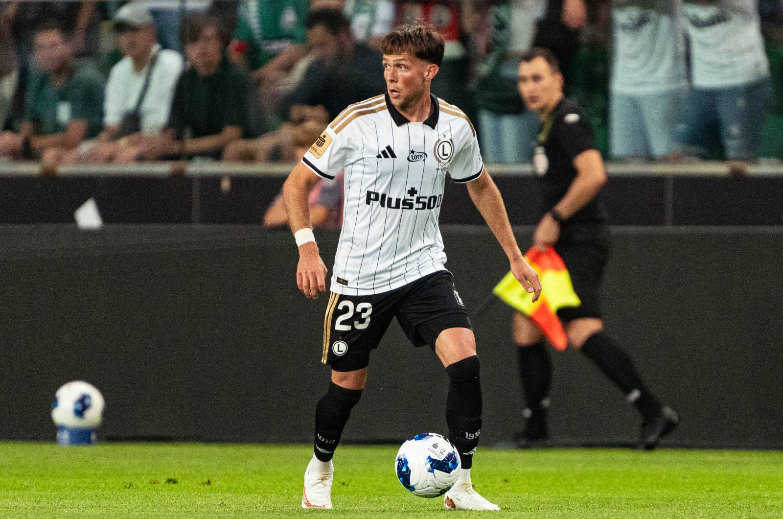 Media. Legia może wykupić tych dwóch zawodników. Pod jednym warunkiem