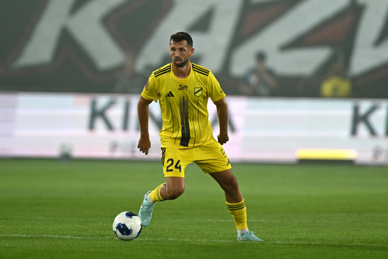 PKO Ekstraklasa: Wieczysta wciąż pod kreską, problemy Pogoni, zobacz tabelę