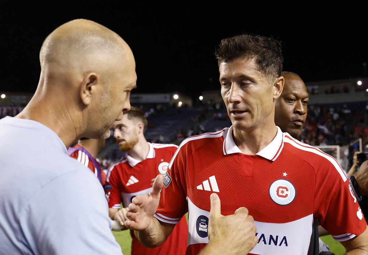 Trener Chicago Fire szczerze o Lewandowskim. "Musimy postępować mądrze"