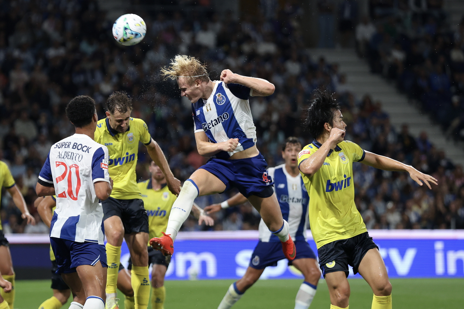 Męczarnie FC Porto. Jakub Kiwior pechowcem sezonu