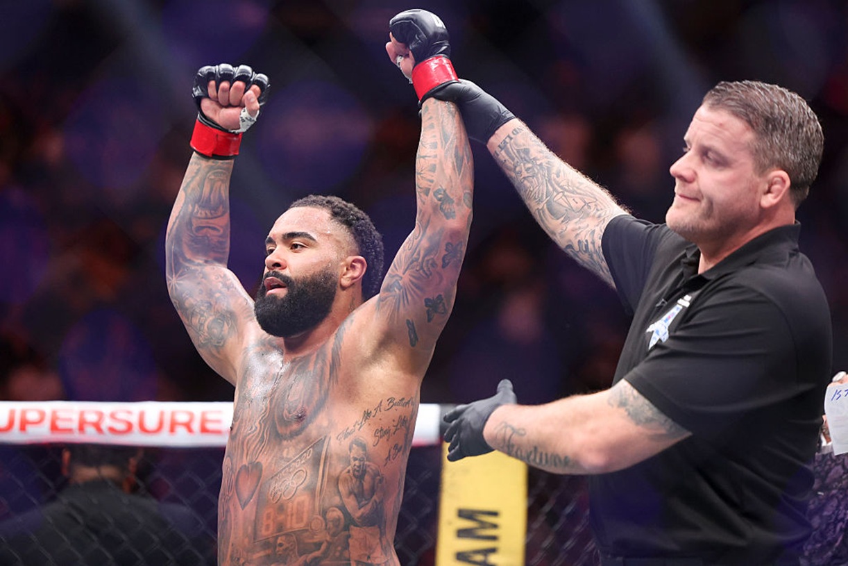 Mistrz olimpijski chce zdobyć pas UFC