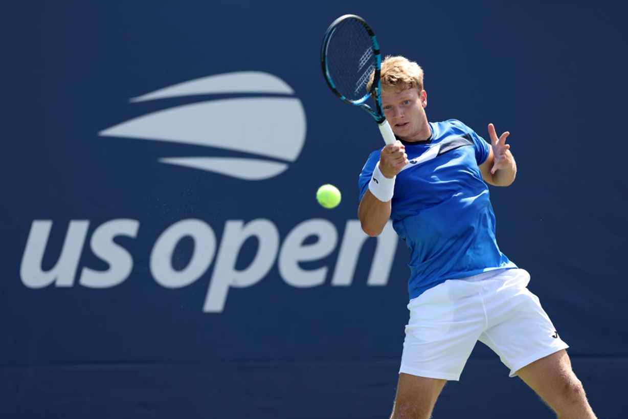 Trzysetowa walka bez happy endu. US Open nie dla Kaśnikowskiego