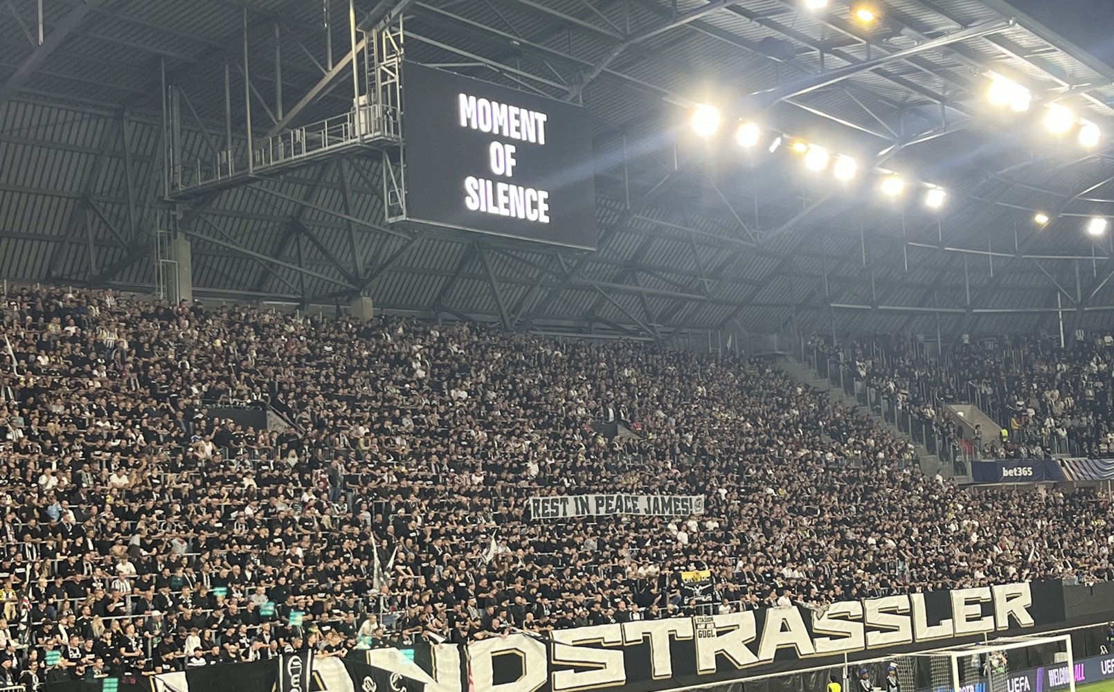Klasa. Wywiesili wyjątkowy transparent w meczu o Ligę Mistrzów