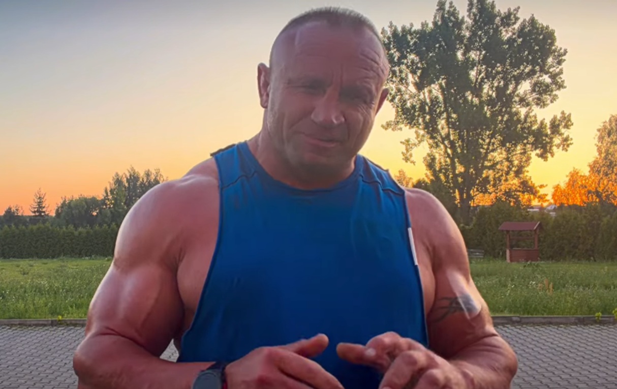 Była 21:05. Pudzianowski wrzucił do sieci. Ale słowa