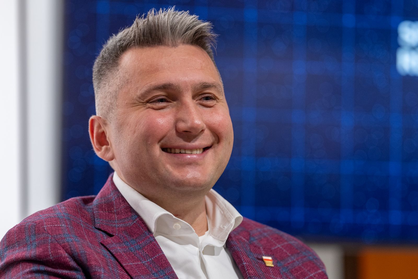 Kolejna podwyżka. Wyliczyli, ile w sierpniu zarobił Piesiewicz