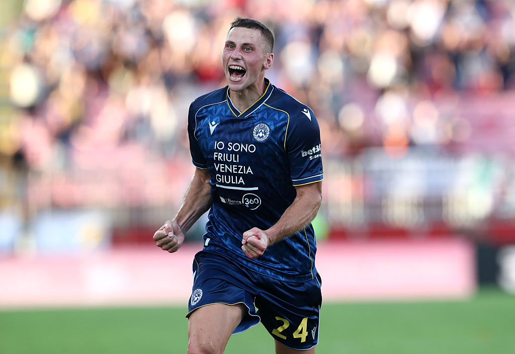 Jakub Piotrowski strzela, Udinese Calcio zwycięża