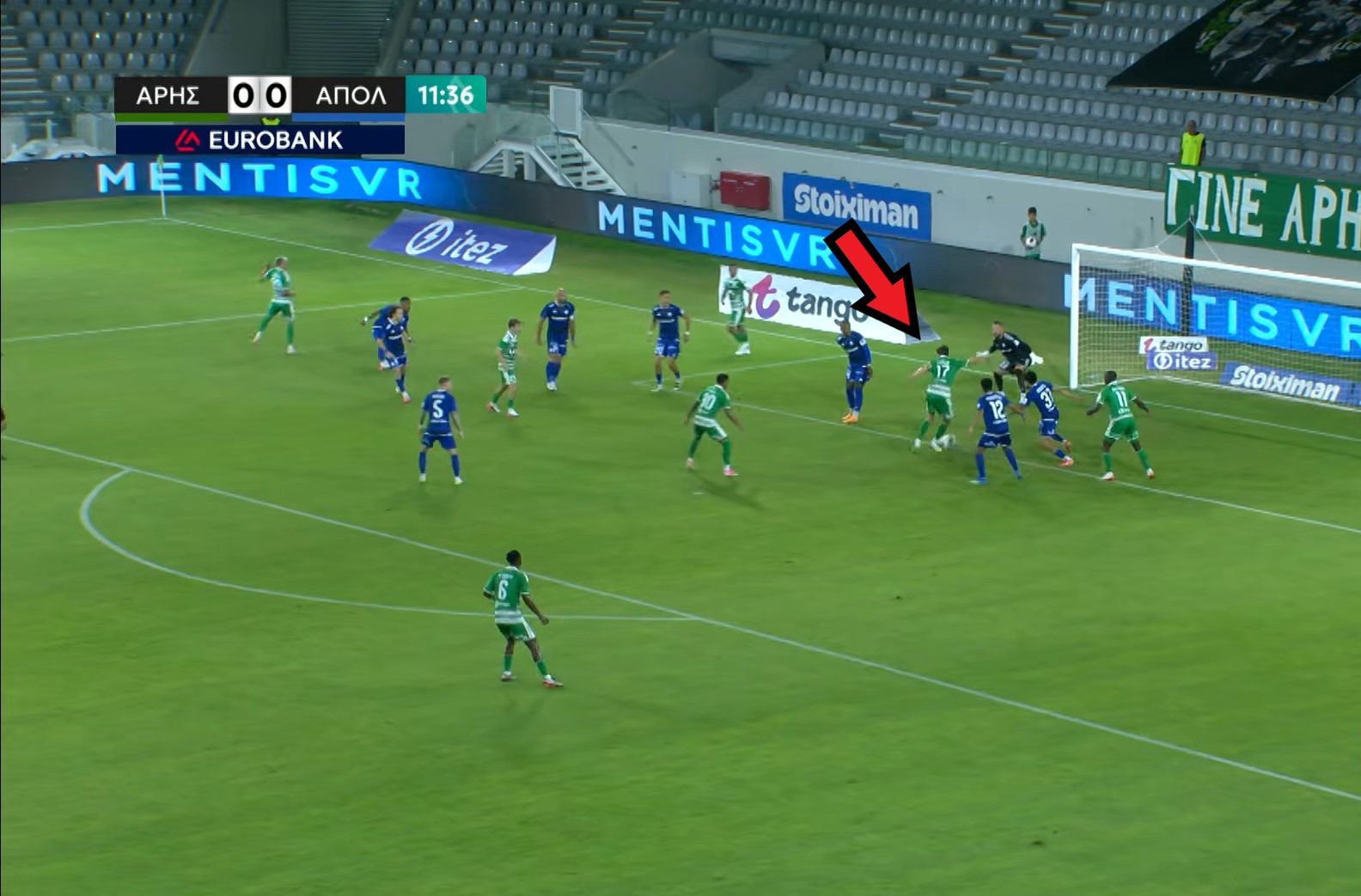 Gol polskiego obrońcy. Zapomnieli o nim w polu karnym [WIDEO]