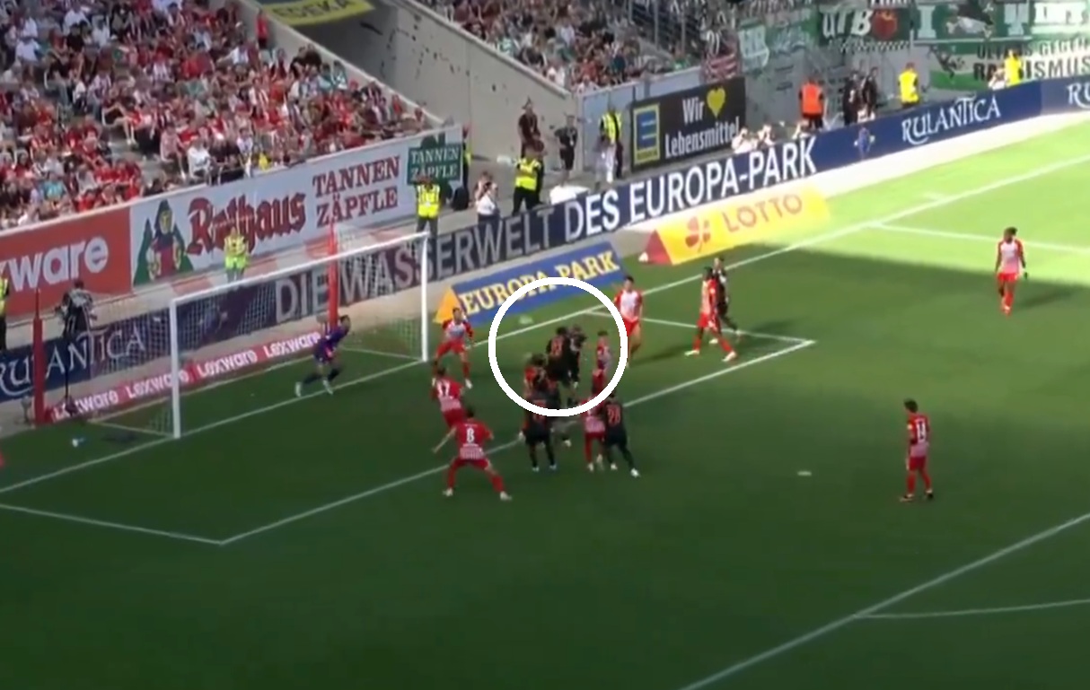 Na otarcie łez. Pierwszy gol Polaka w Bundeslidze [WIDEO]