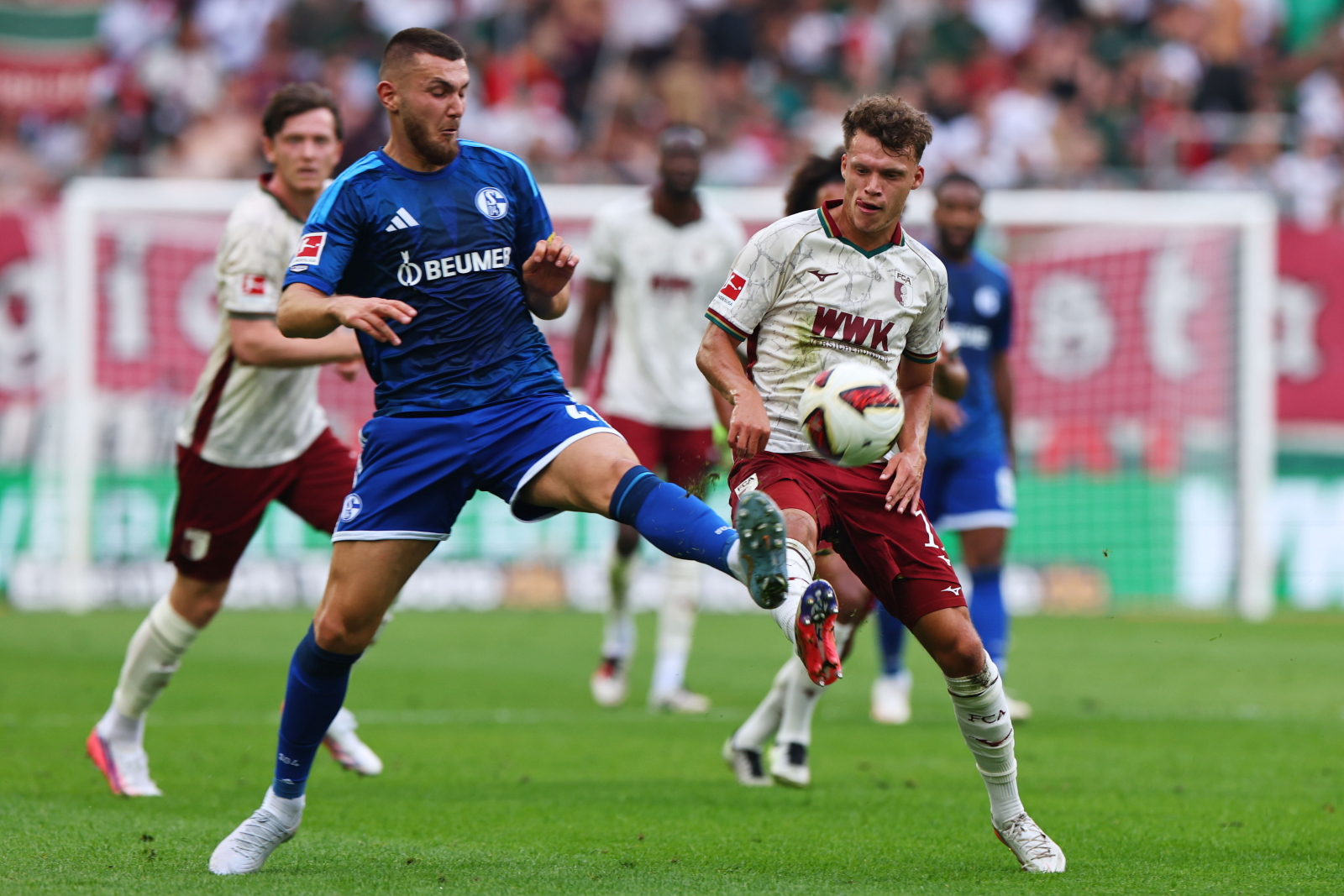 Schalke 04 Gelsenkirchen powróciło do Bundesligi. Zderzenie było bolesne