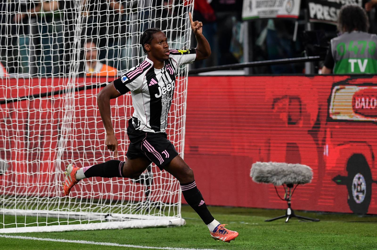 Atletico chce mocno zakończyć okienko. Celem napastnik Juventusu