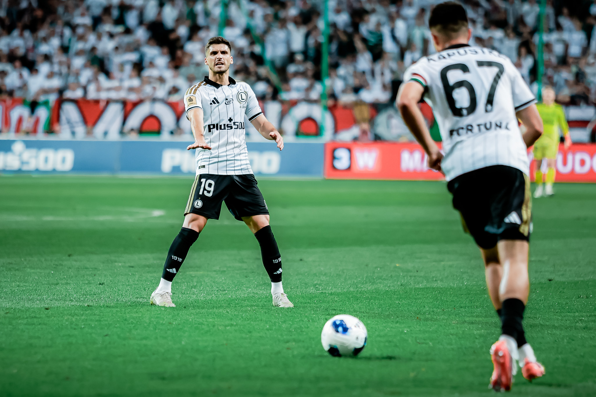 PKO Ekstraklasa. Gdzie oglądać mecz Legia Warszawa - Wisła Kraków? Jaki kanał? O której?