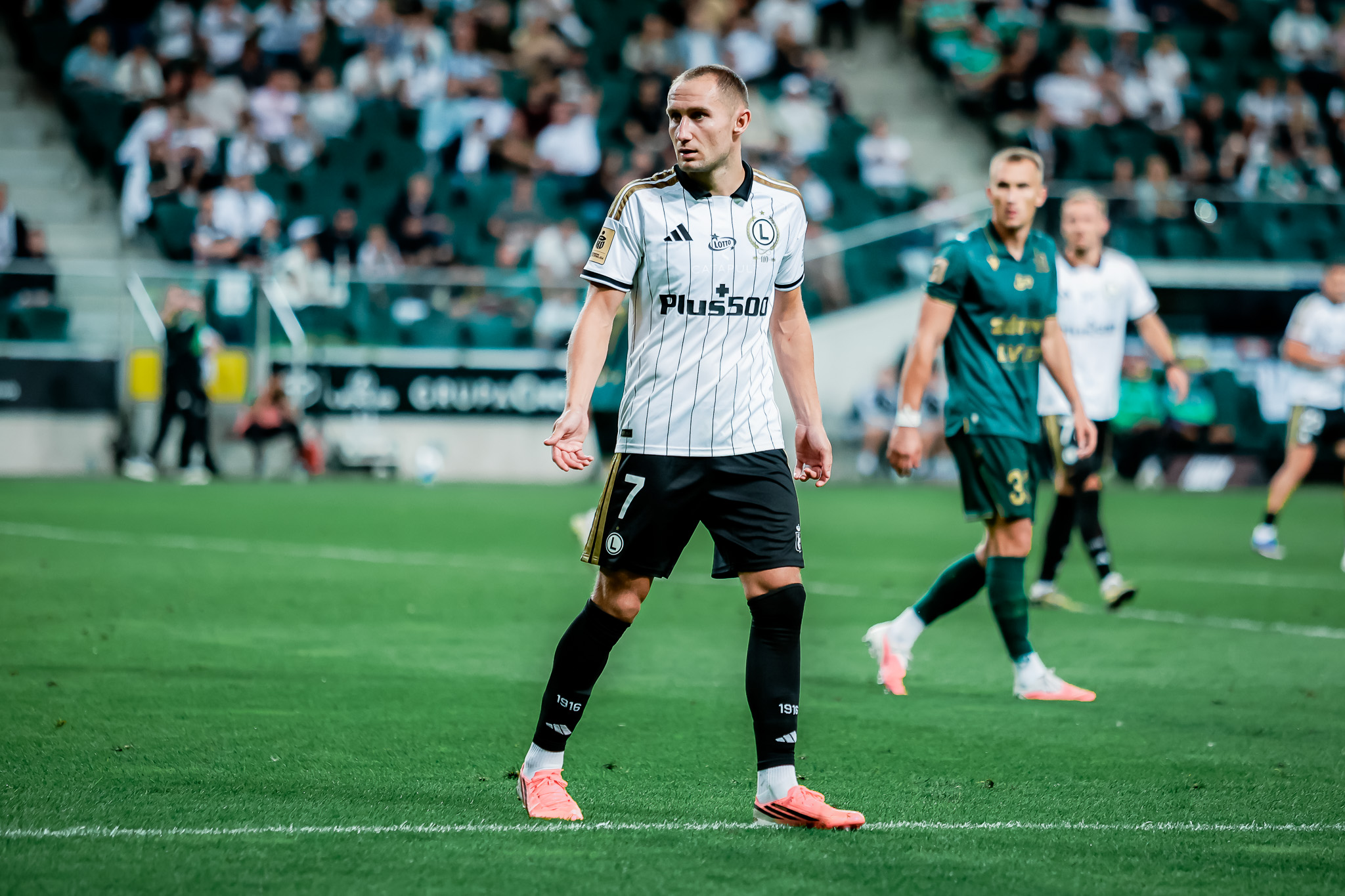 Legia Warszawa - Widzew Łódź: transmisja w TV i online. Gdzie oglądać na żywo?