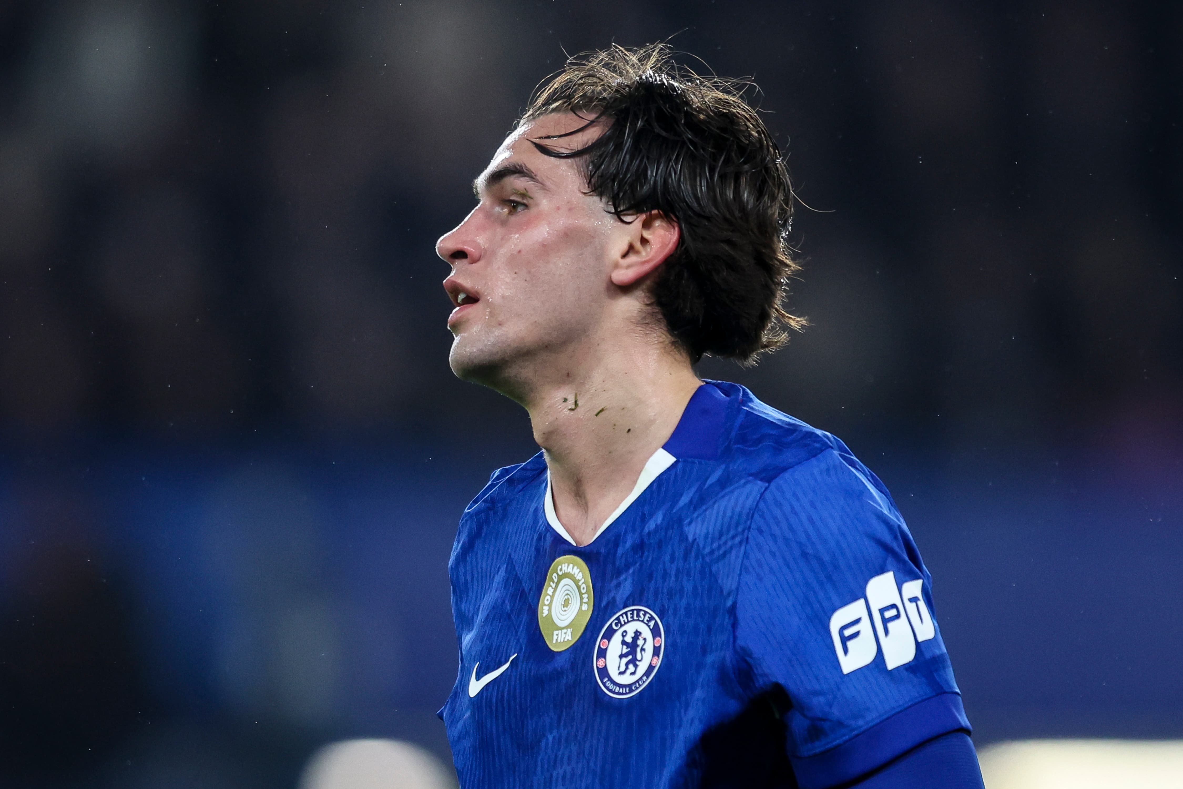 Wychowanek Barcy odchodzi z Chelsea. W nowym klubie dostanie numer "9"
