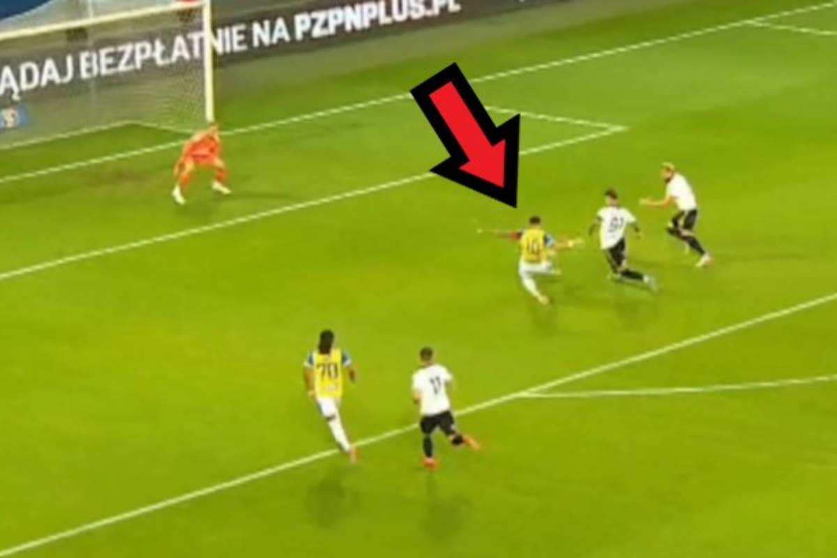 Motor zaskoczył Legię już w 3. minucie. Fatalny kiks obrońcy [WIDEO]