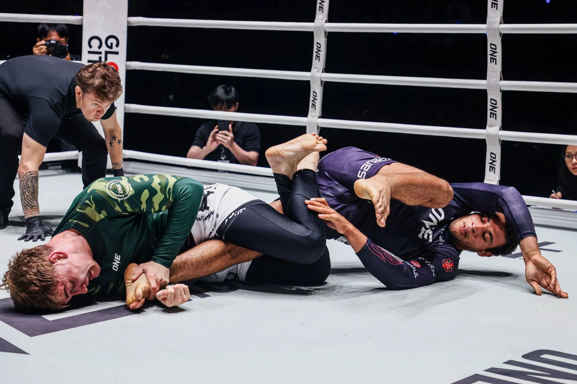 Stamp wraca po więcej, Polak walczy z legendą BJJ – ONE Fight Night 47 na żywo w Fightklubie