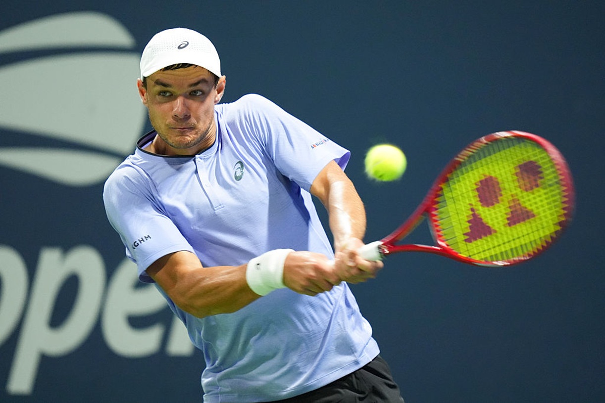 Wieczorny bój Majchrzaka w Nowym Jorku. Tie-break momentem przełomowym