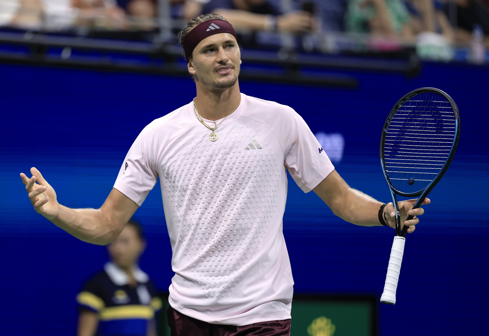 Alexander Zverev znów przeżywał nocne katusze. Zakończył mecz o 2:15