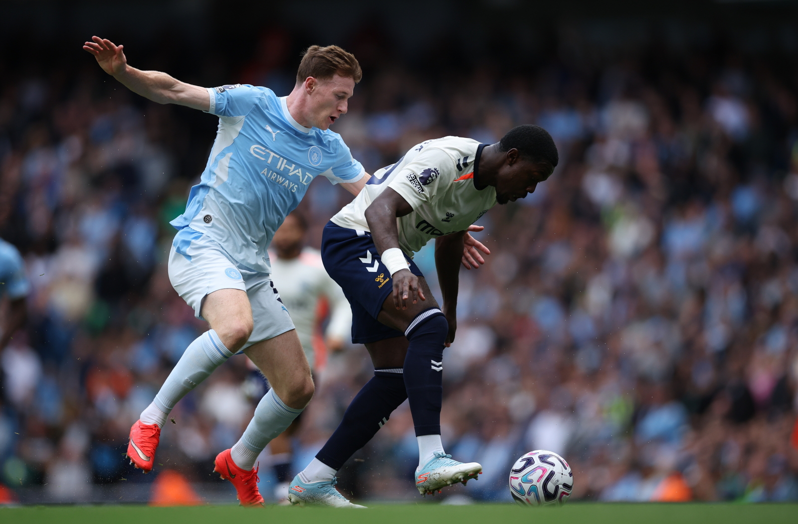 Manchester City na razie nieomylny, trwa degrengolada Tottenhamu