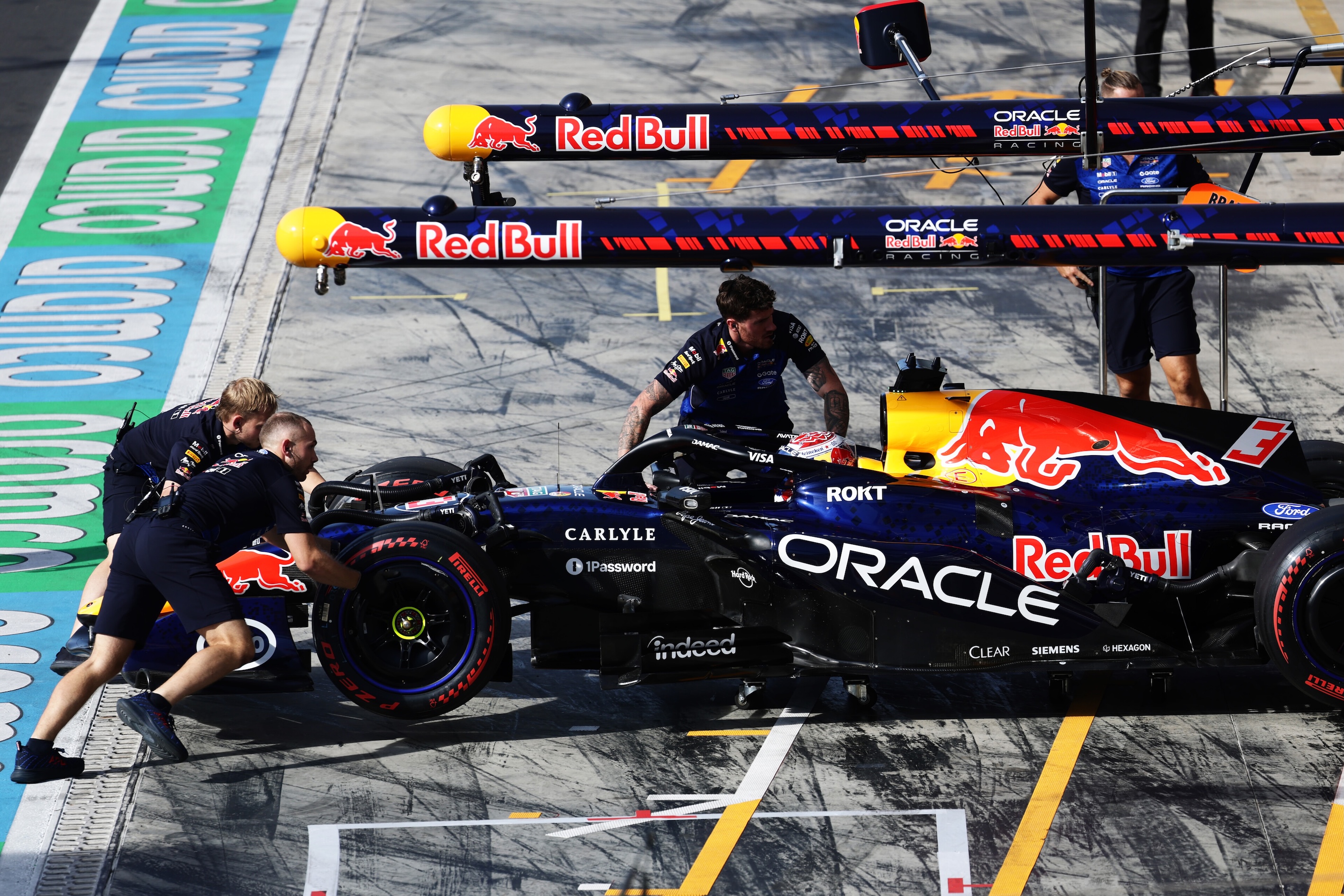 Verstappen zrównał Red Bulla z ziemią. "Mam mniej mocy niż Fiat Punto"