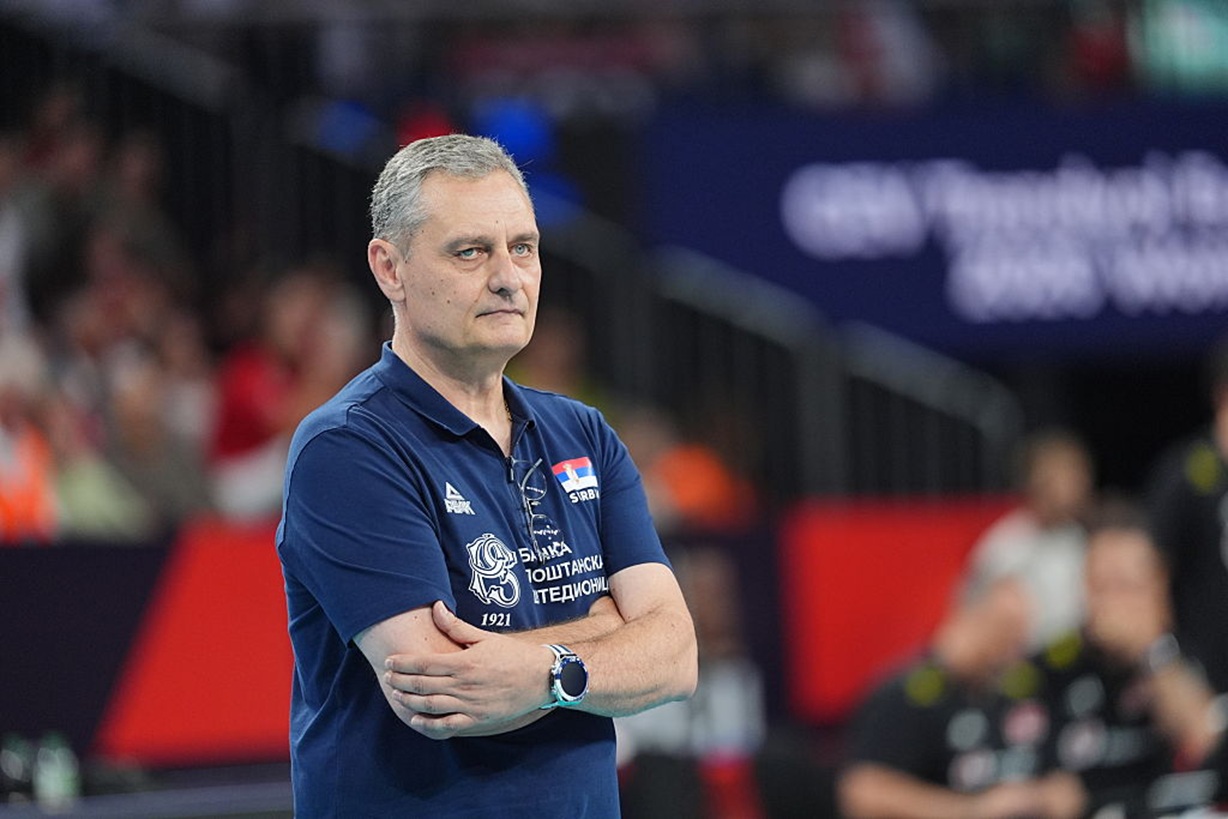 Niepokojąca sytuacja na meczu Polek. Trener Serbek potrzebował pomocy