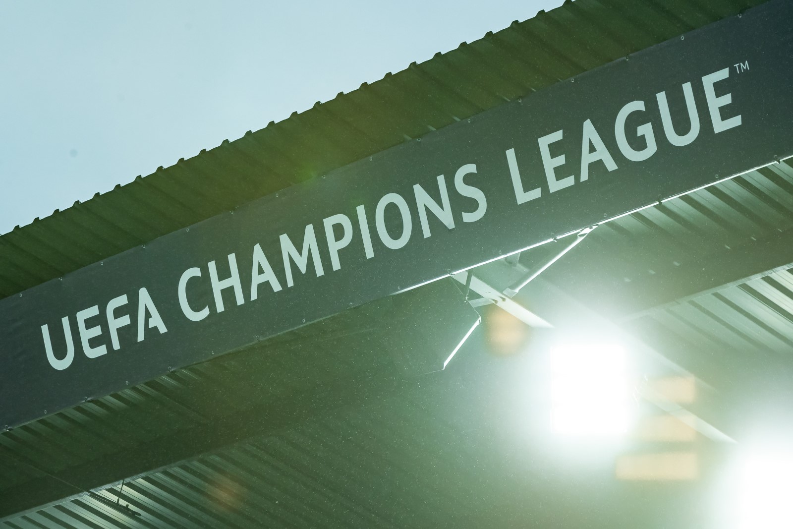 Komunikat UEFA. Chodzi o mecze Ligi Mistrzów