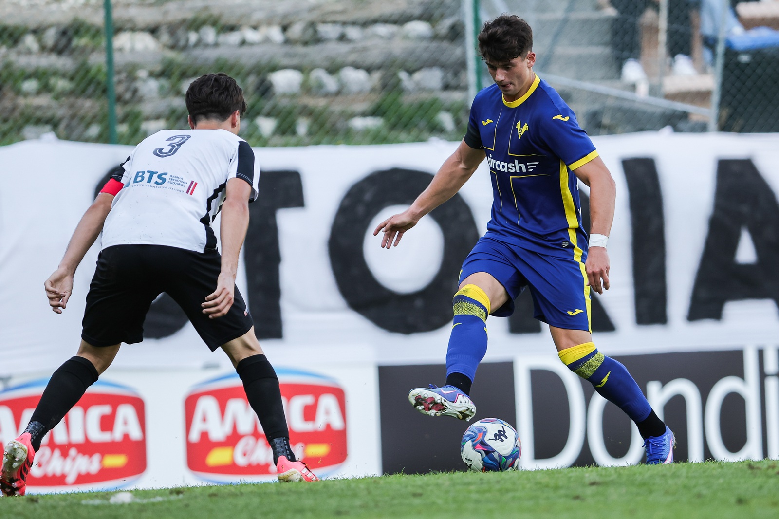 Widzew sprowadza nowego napastnika. Debiutował w Serie A