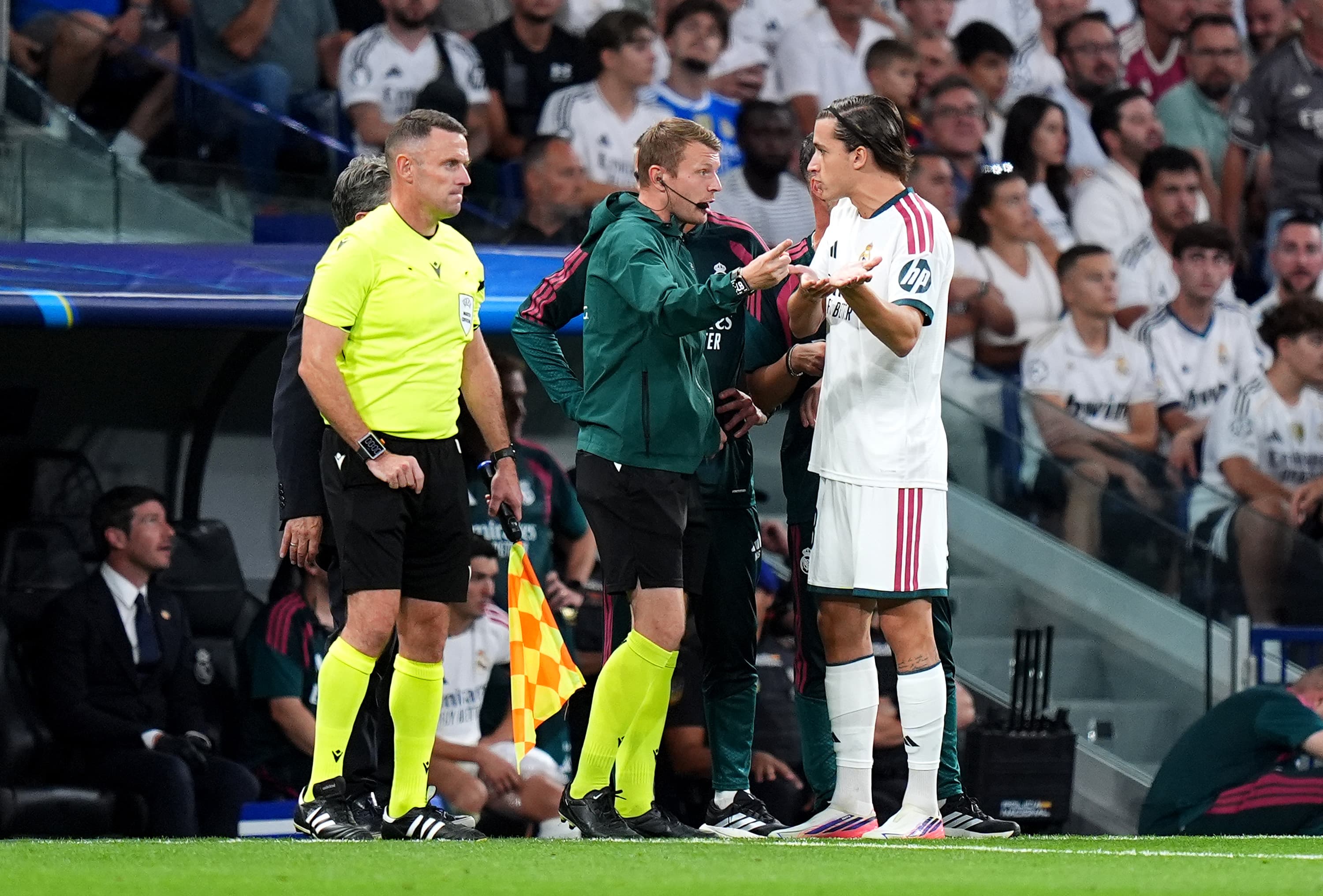 Vinicius spóźnił się ze zmianą. Real przez ponad dwie minuty grał w dziesiątkę