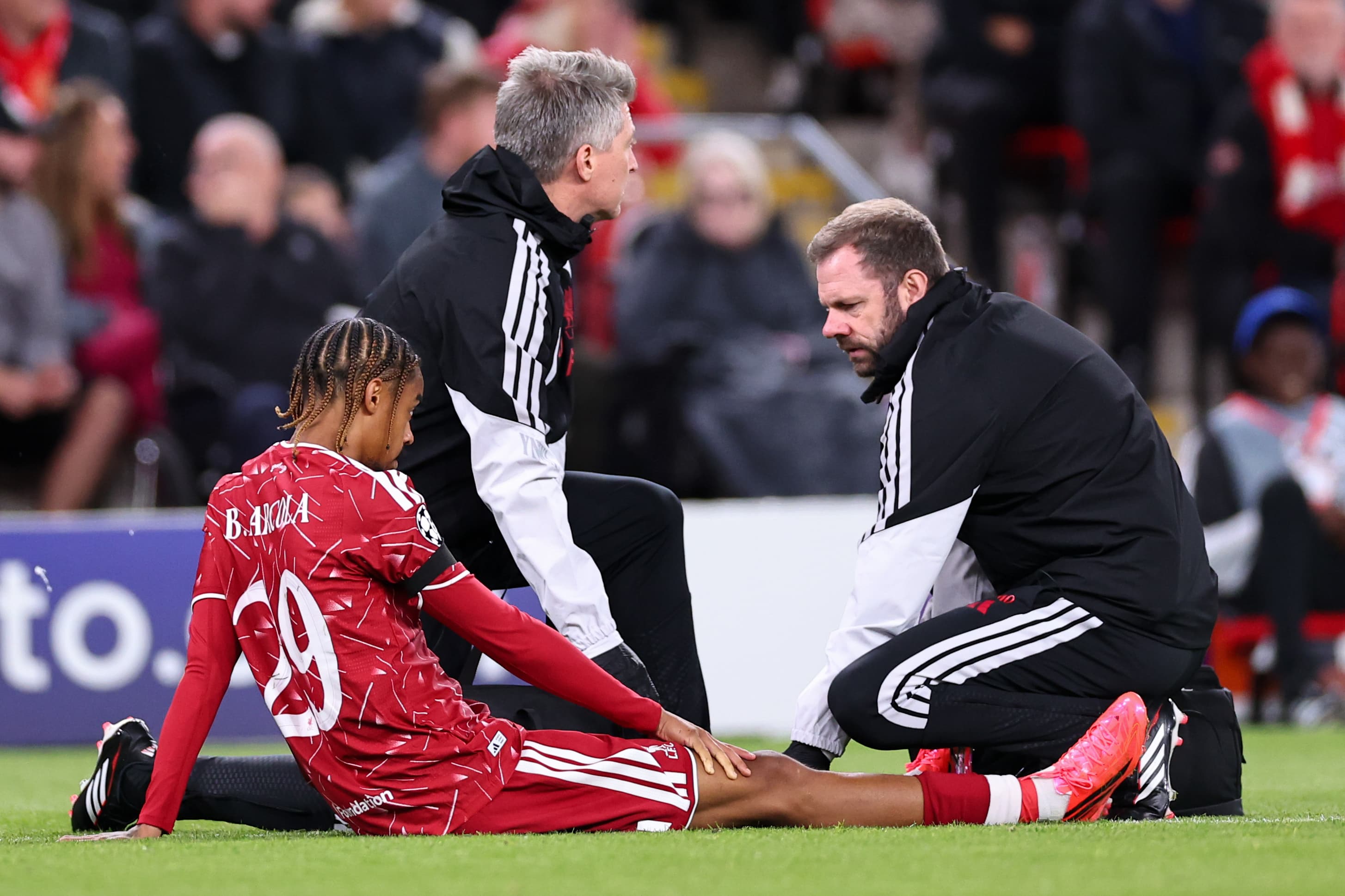 Nowy nabytek Liverpoolu nie dokończył meczu Ligi Mistrzów. Niepokój wśród kibiców