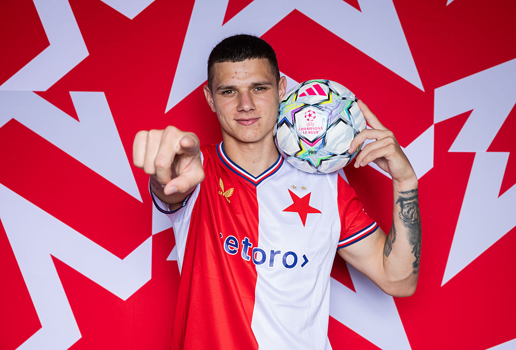 Niebywała historia. Oskar Kubiak - z II ligi do Ligi Mistrzów w rok