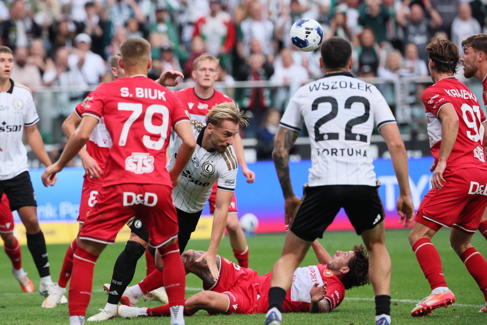 Klasyk nie zawiódł. Dużo emocji w meczu Legia - Widzew