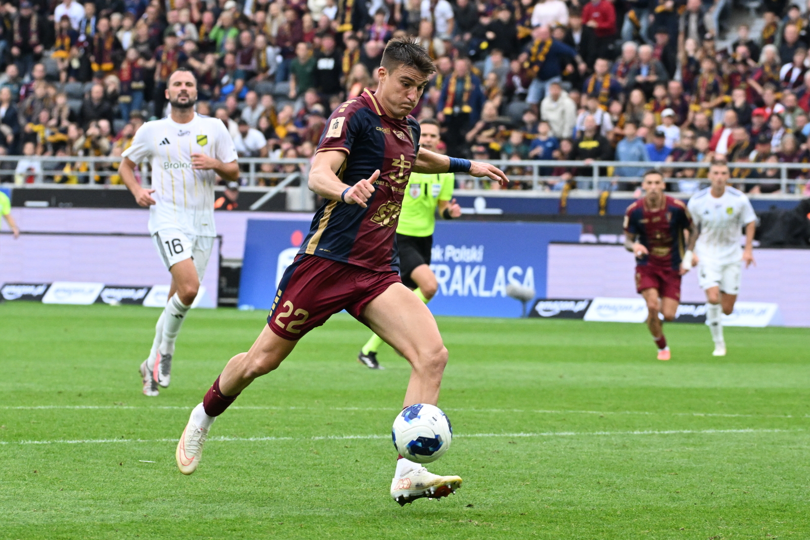 Lider klasyfikacji strzelców ucieka rywalom