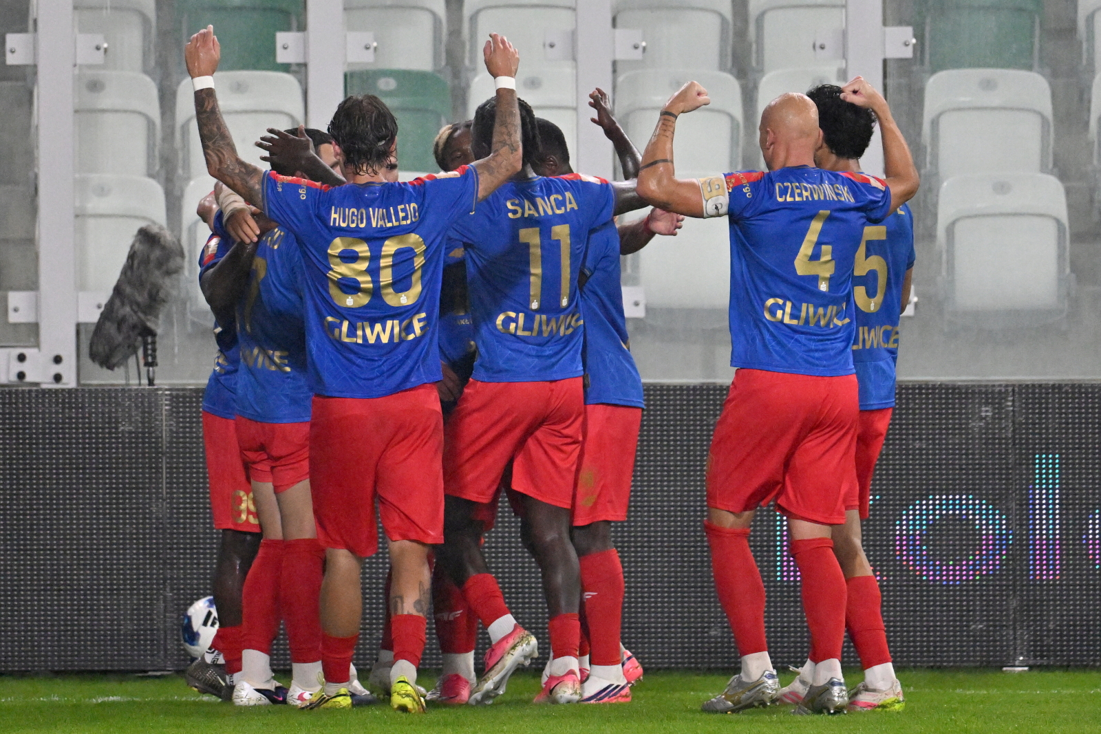 PKO Ekstraklasa: niespodziewany atak na czołówkę, zobacz tabelę