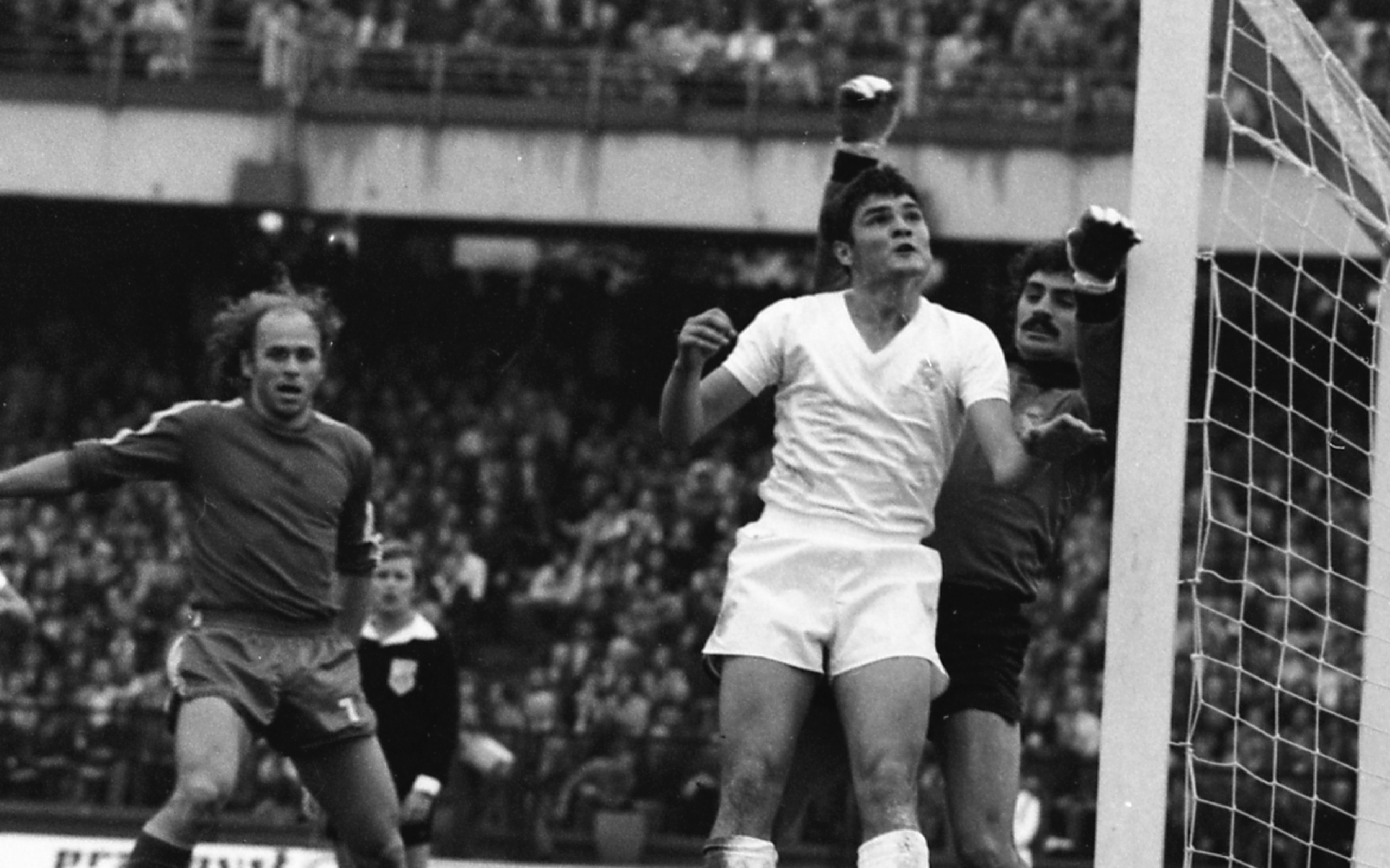 Wieśniaki kontra Królewscy. 50 lat temu Real Madryt przyjechał do Mielca