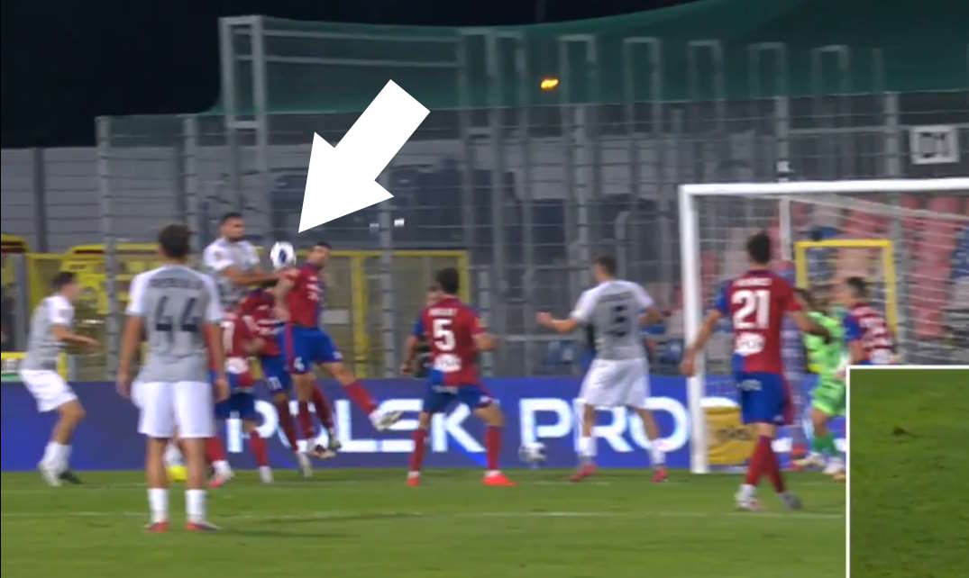 Duża kontrowersja w meczu Ekstraklasy. "Dlaczego nie ma interwencji VAR?"