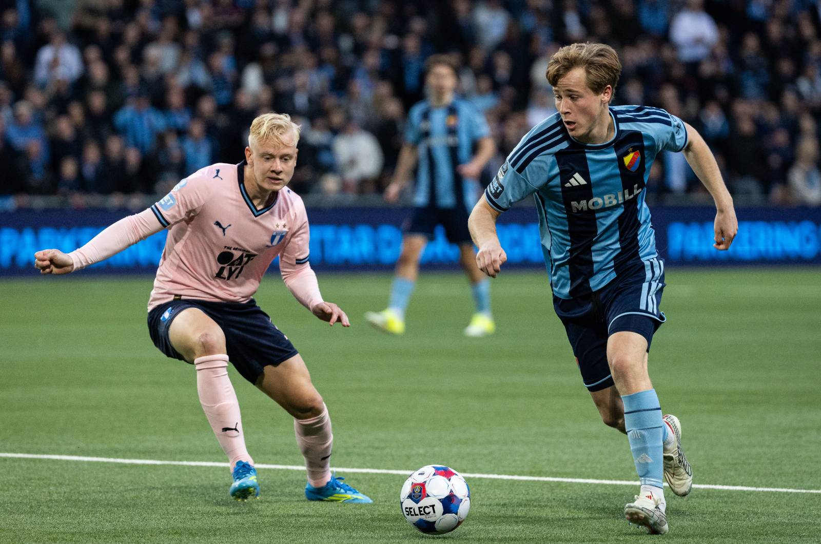 Nowy cel transferowy FC Barcelony. "Norweski klejnot"