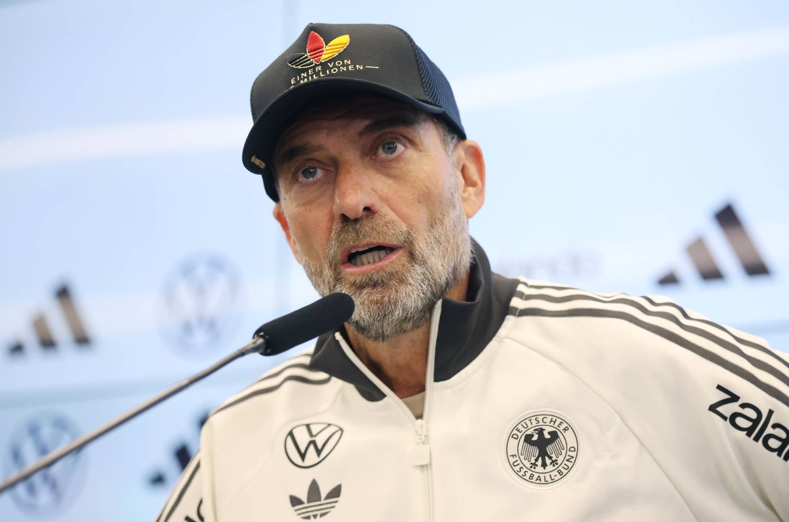 Klopp odkrył karty i dotrzymał słowa. Powołał aż 44 zawodników