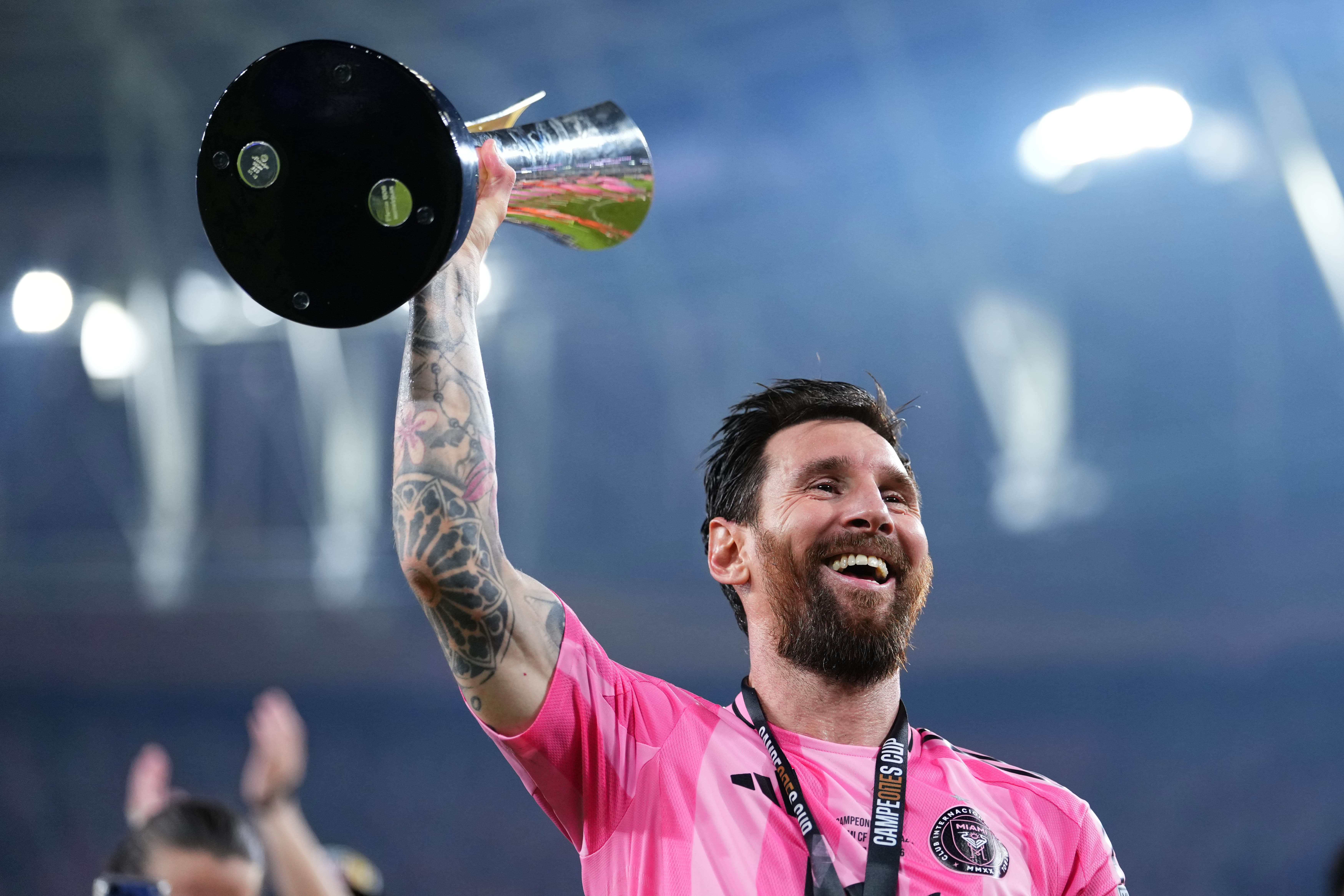 Messi przejął hiszpański klub. "Oddaje go w ręce największej żyjącej legendy futbolu"