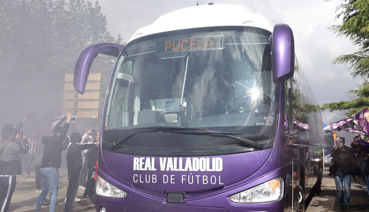 Krzyki spod autobusu. Tak przejechał ponad 100 kilometrów