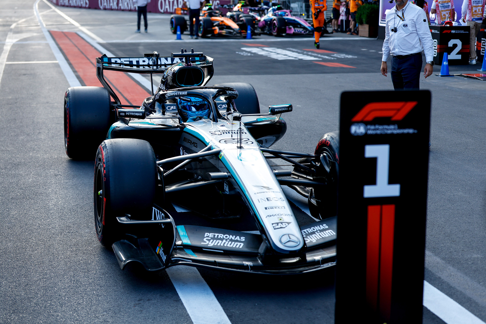 0,1 s zadecydowało o zwycięstwie w GP Azerbejdżanu. Chaos po karambolu w wyścigu F1