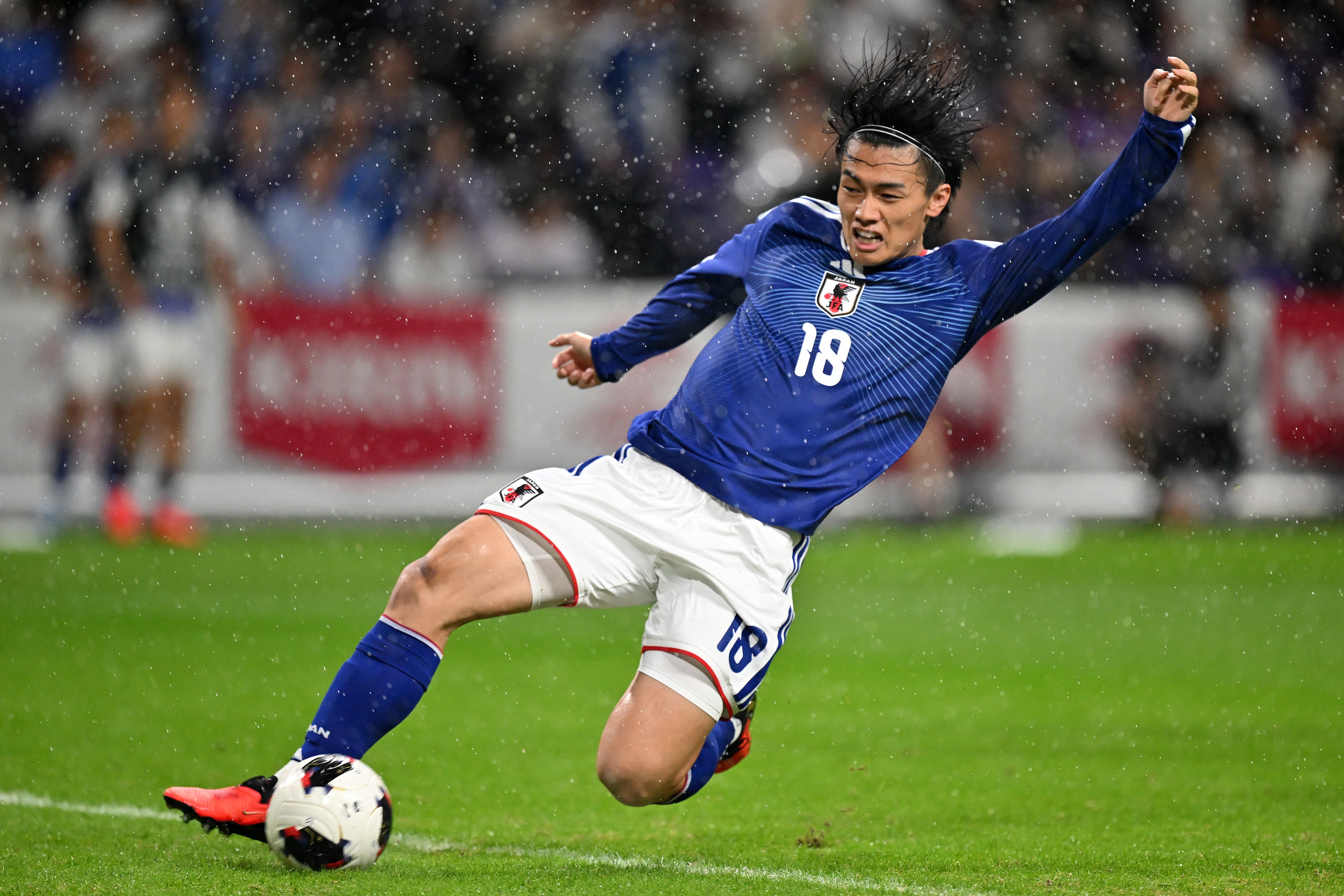 Japonia triumfuje, Urugwaj zdemolował Koreę Południową