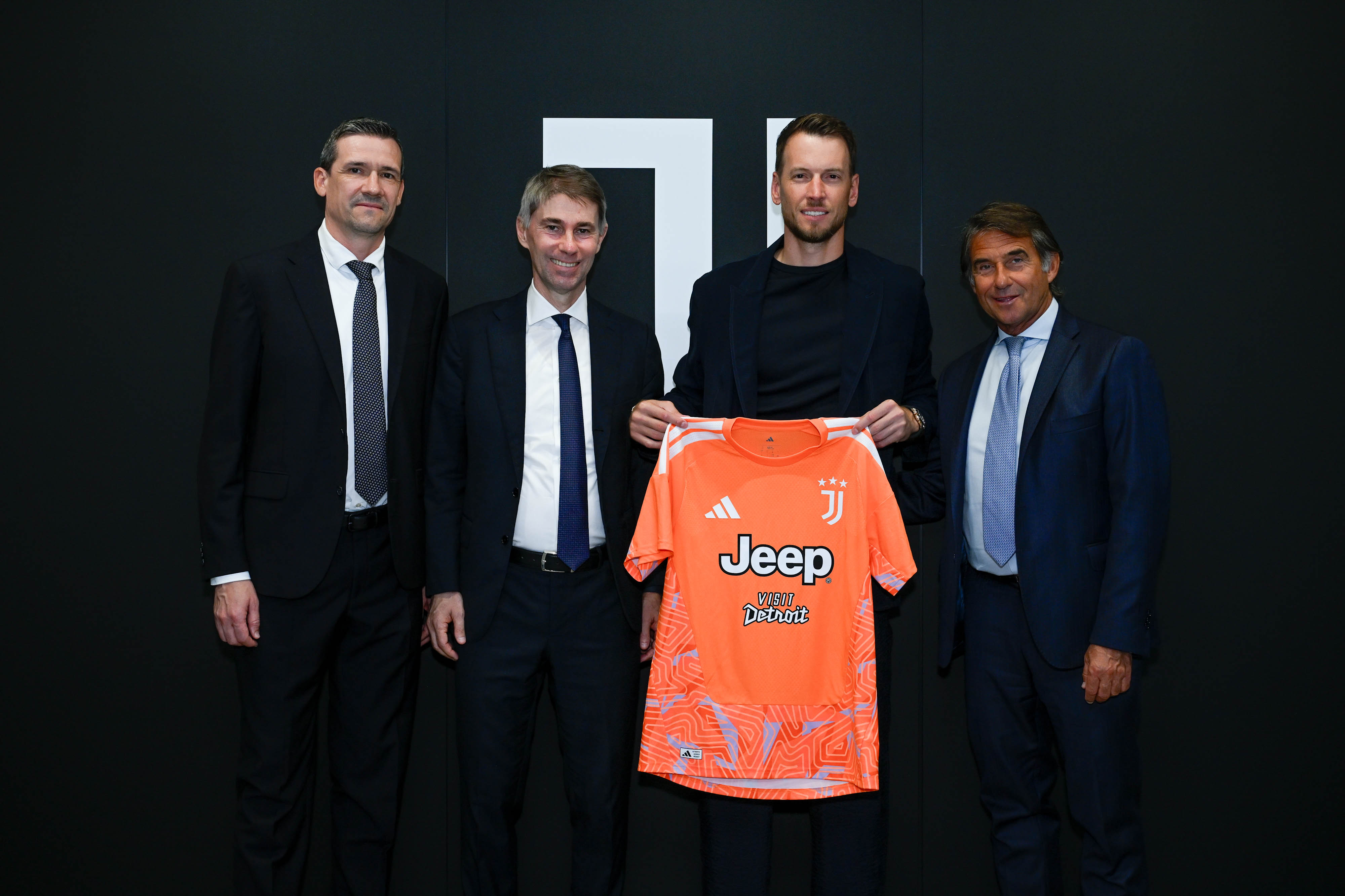 Juventus potwierdza. To on zastąpił Grabarę